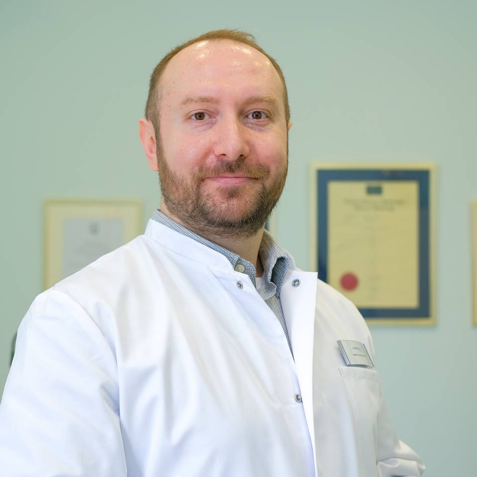 Facharzt Ruben Tshagharyan: Augenarztpraxis in Emmerich unter neuer Leitung