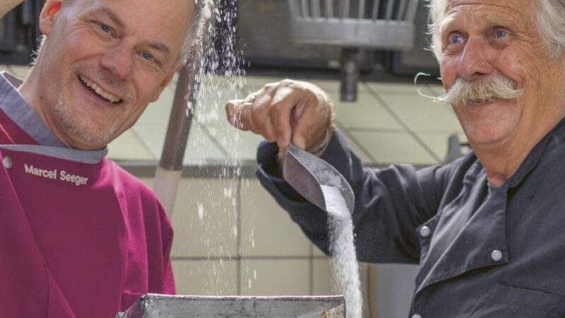 Buchvorstellung im Café Seeger: Signierstunde mit Henning Krautmacher und Marcel Seeger