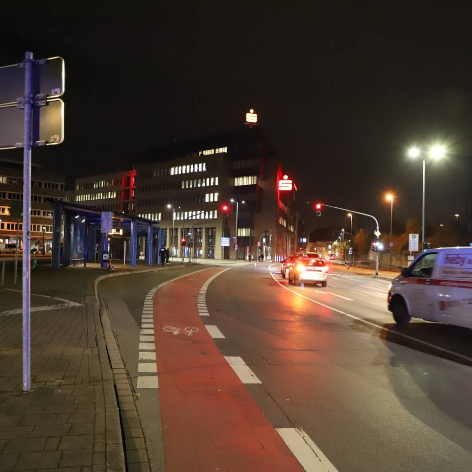 Großeinsatz in der Innenstadt: Bombendrohung am Bismarckplatz in Mönchengladbach
