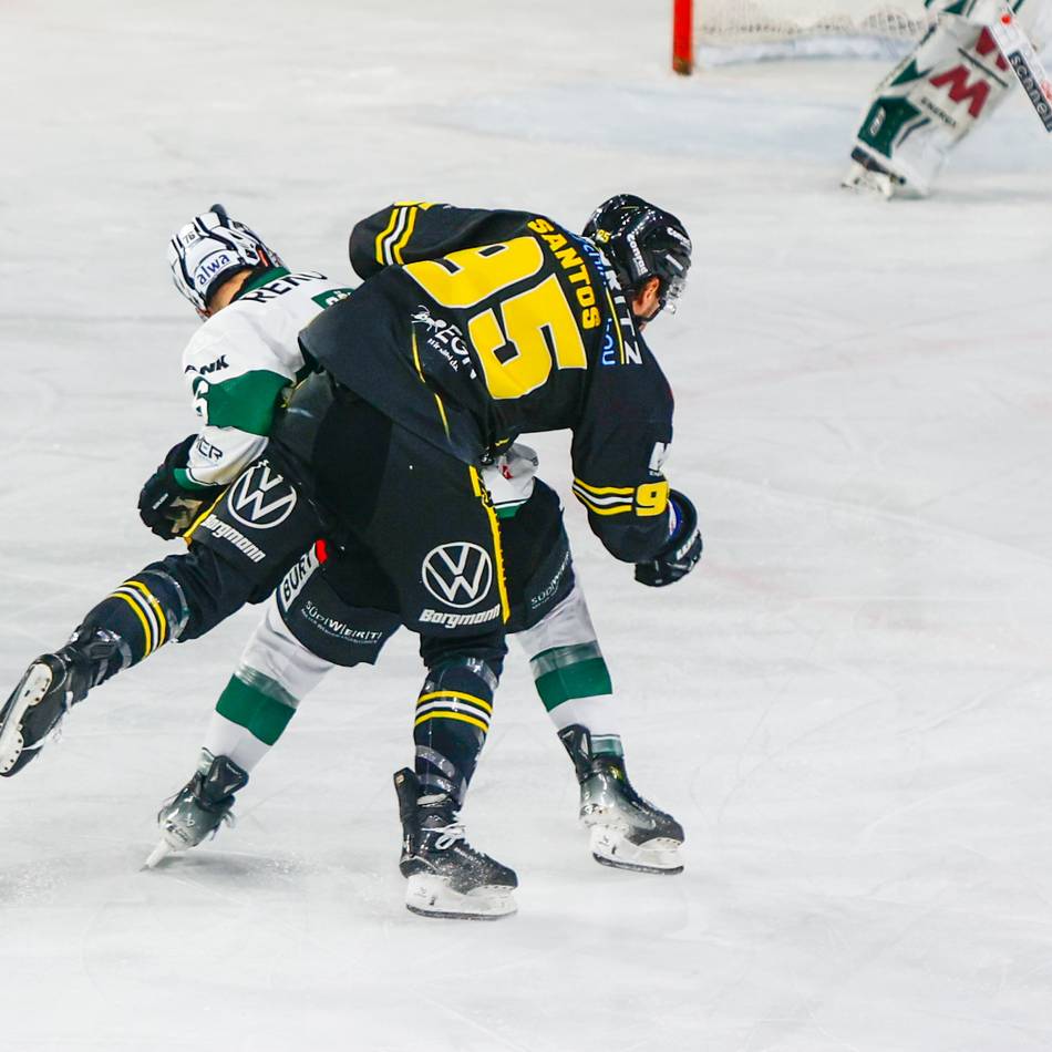 Torklau von Krefeld?: Drei Pinguine-Tore bei 1:2-Niederlage – die umstrittenen Entscheidungen im Video