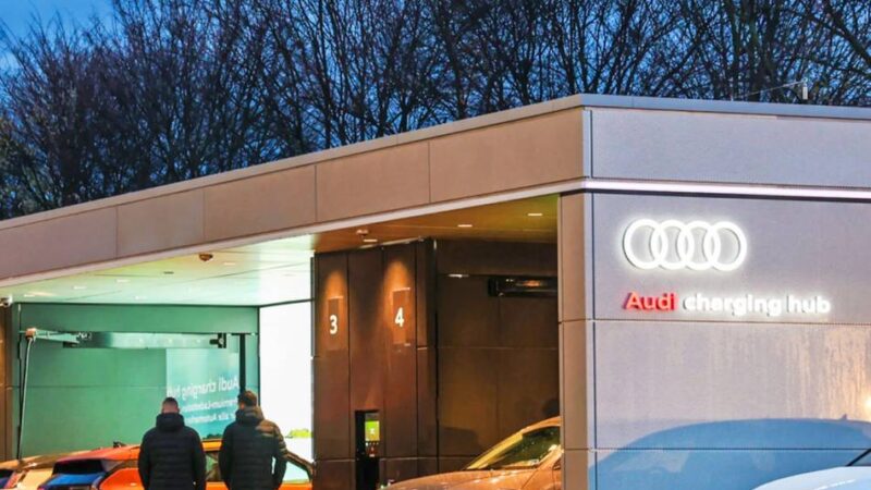 Neues Charging Hub in Düsseldorf: Schnellladesäulen am Euref-Campus laden mit alten Autobatterien