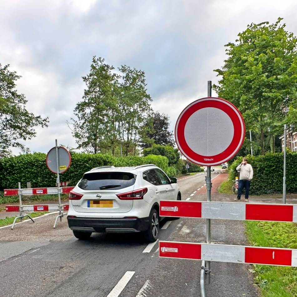 Chaos im Grenzdorf: Deutscher Schleichverkehr überlastet die Straßen von Beek massiv