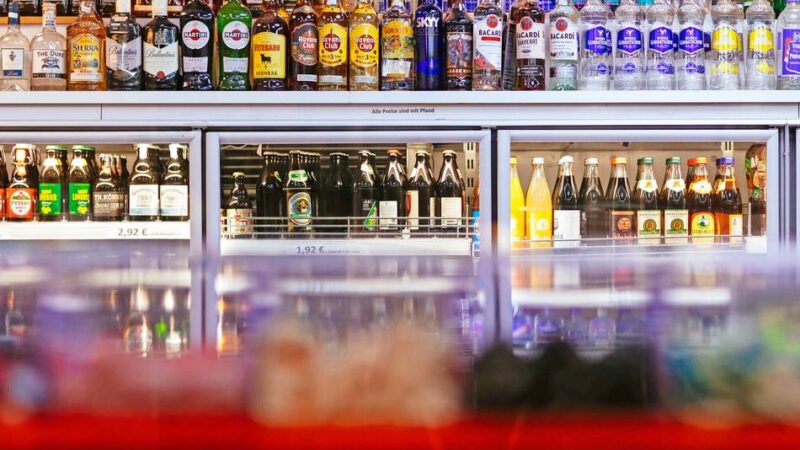 Es soll richtige Bestelllisten geben: Suchtkranke stehlen Ware für Büdchen in Düsseldorf – Anwältin spricht von „System“
