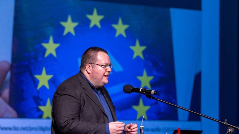 Experte aus Bayern: Was KI zum Beispiel für die Verteidigung leisten kann