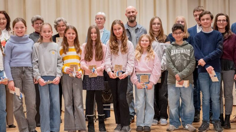 Strahlende Gewinner: Stadt verleiht Heimat- und Förderpreise