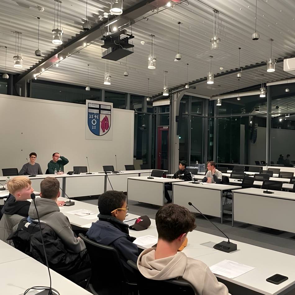 Mehr Jugendbeteiligung in Neuss?: Die Linke setzt Jugendwunsch um – Antrag auf Jugendparlament gestellt