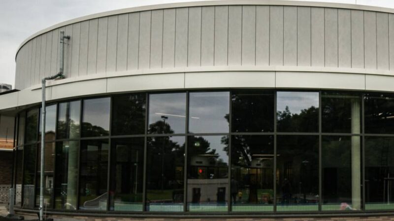 Infrarotkabine eröffnet: Neues Angebot zur Entspannung im Badehaus Benrath