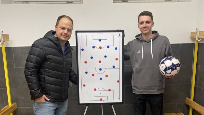 Kurz vor der Winterpause: Trainerduo verlängert vorzeitig bei Borussia Veen