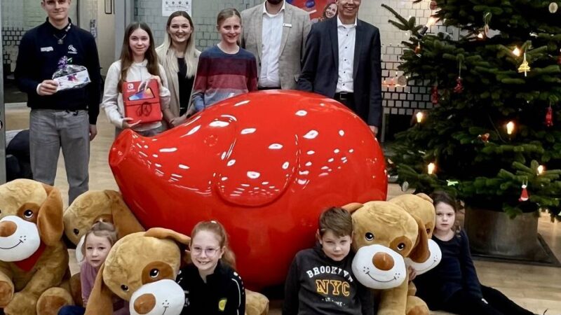 Spar-Tradition im Kreis Kleve: 2122 Spardosen zur Weltsparwoche abgegeben