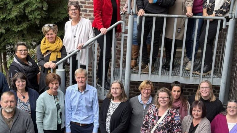 Insgesamt 825 Jahre bei der Stadt Willich: Bürgermeister ehrt Dienstjubilare