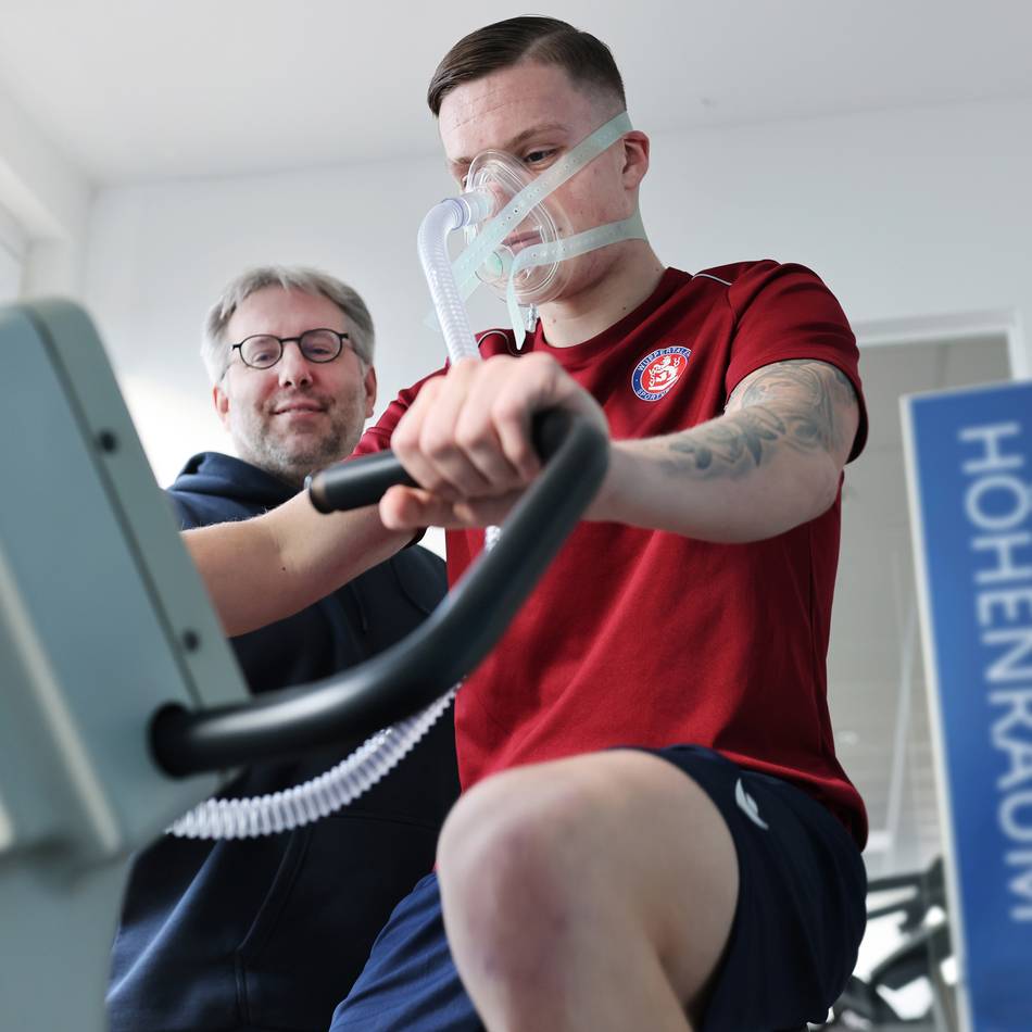 Für Bergsteiger und Herzinfarkt-Patienten: Training auf 6400 Höhenmetern mitten in Hilden