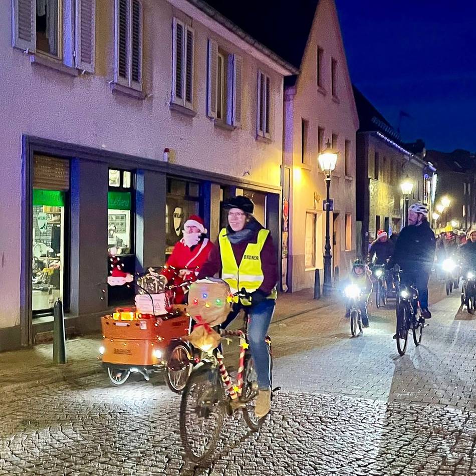 Fahrradaktion in Korschenbroich: Gute Laune beim Adventsradeln des ADFC