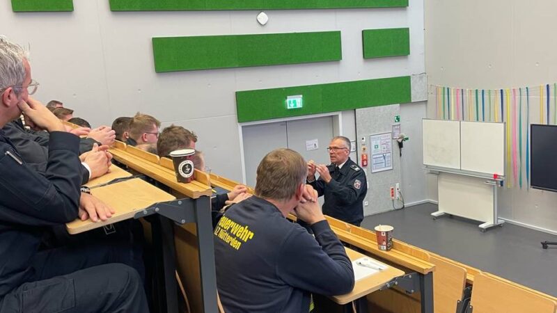 Votrag in Kleve: Rechtssicherheit im Einsatz: Was darf die Feuerwehr und was nicht?