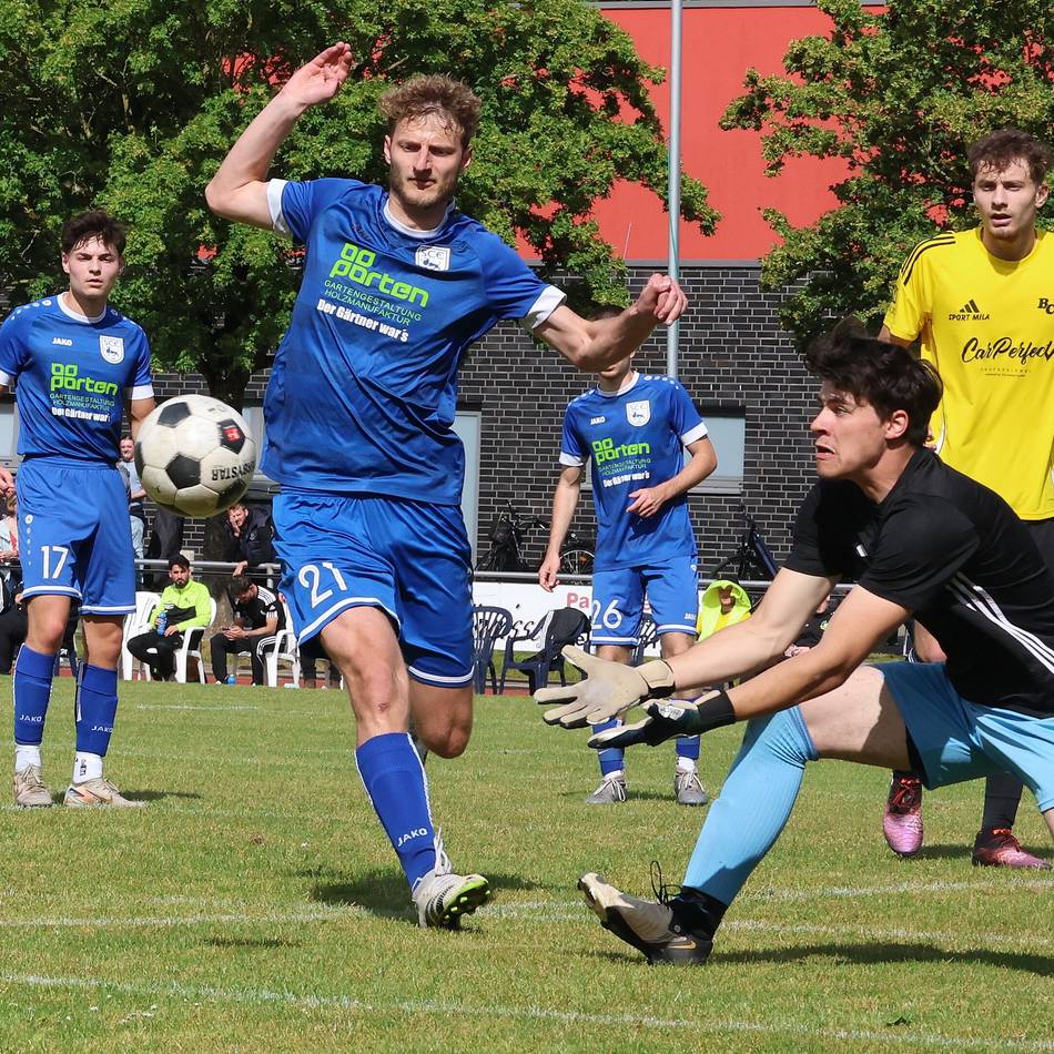 Für 40.000 Euro: SC 09 Erkelenz baut neue Tribüne