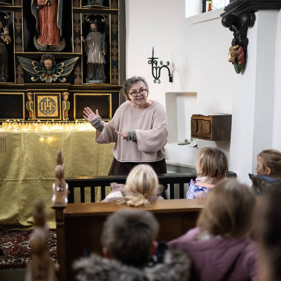 St.-Antoniuskapelle in Neuss: Eine Märchenandacht in der Adventszeit