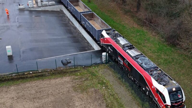 Richtung Industriepark Bucholtwelmen: Der erste Zug ist gefahren, weitere folgen – mit diesen Folgen