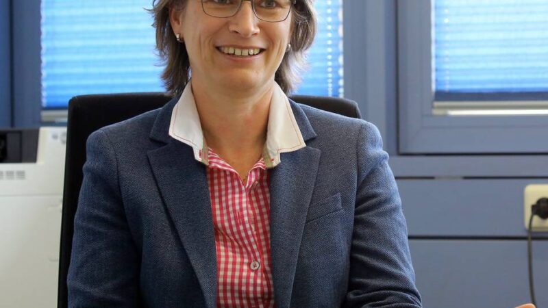 Fraktionen lehnen Bewerber ab: Stadt Rheinberg schreibt Beigeordnetenstelle neu aus