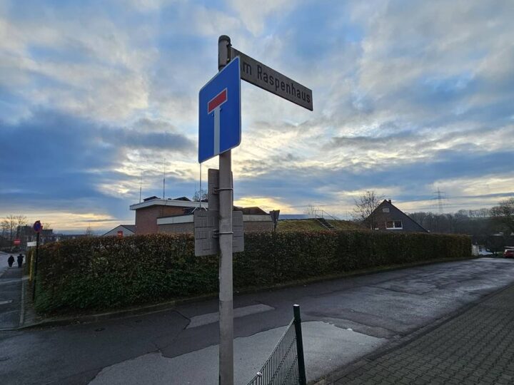 Bauausschuss in Hückeswagen: Mehr als 800.000 Euro im Jahr für Straßensanierung