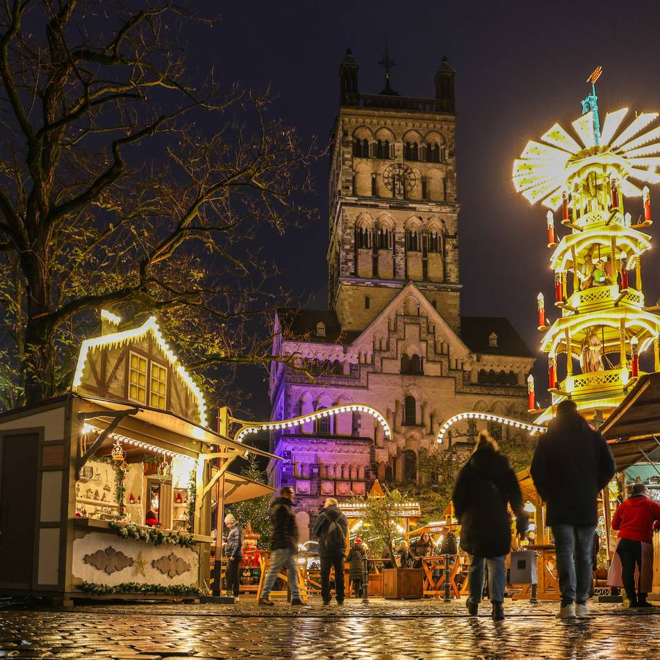 So schön leuchtet die Neusser City im Advent: Glanz oder gar nicht