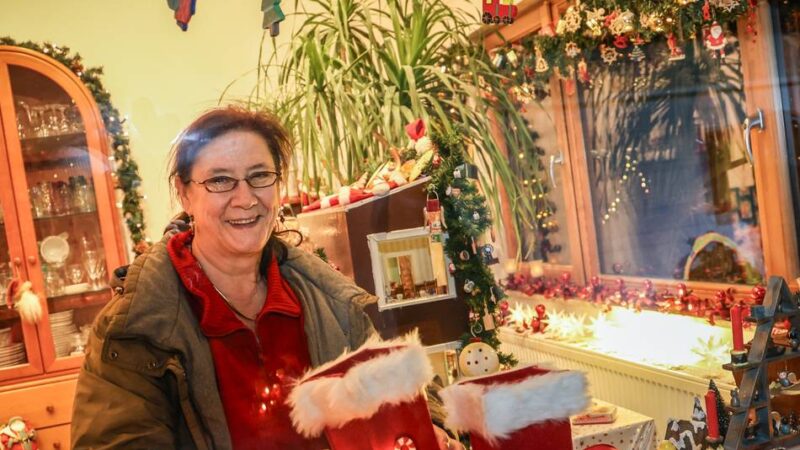 Lebendiger Adventskalender in Holzbüttgen: Ausflug ins Christkindland