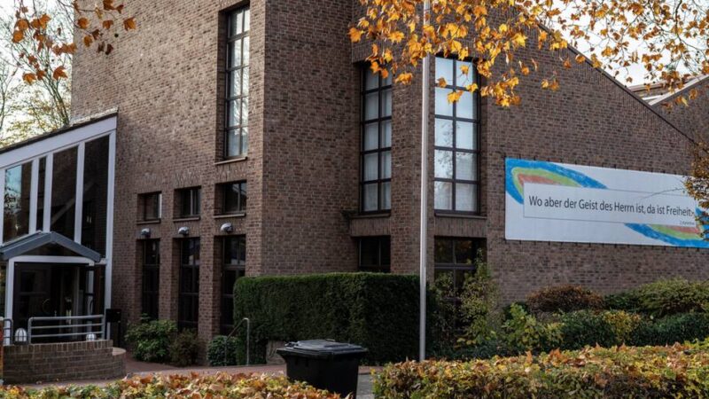 Kirche in Meerbusch: Wie bleibt das Gemeindeleben in Strümp lebendig?