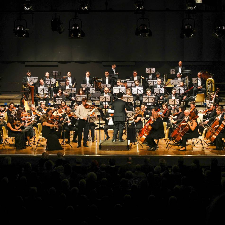 Beeindruckendes Meisterkonzert in Erkelenz: Armenisches Staatsorchester begeistert mit emotionalem Klang und virtuosem Solisten