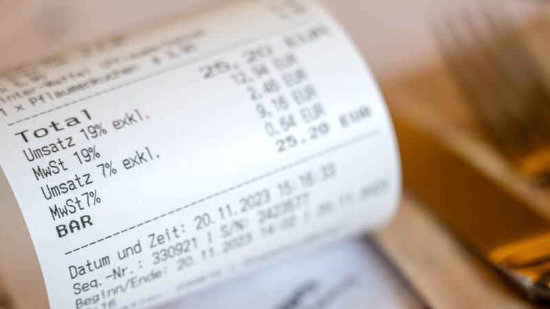 Trotz Mehrwertsteuersenkung: Warum Essen gehen bald noch teurer werden könnte