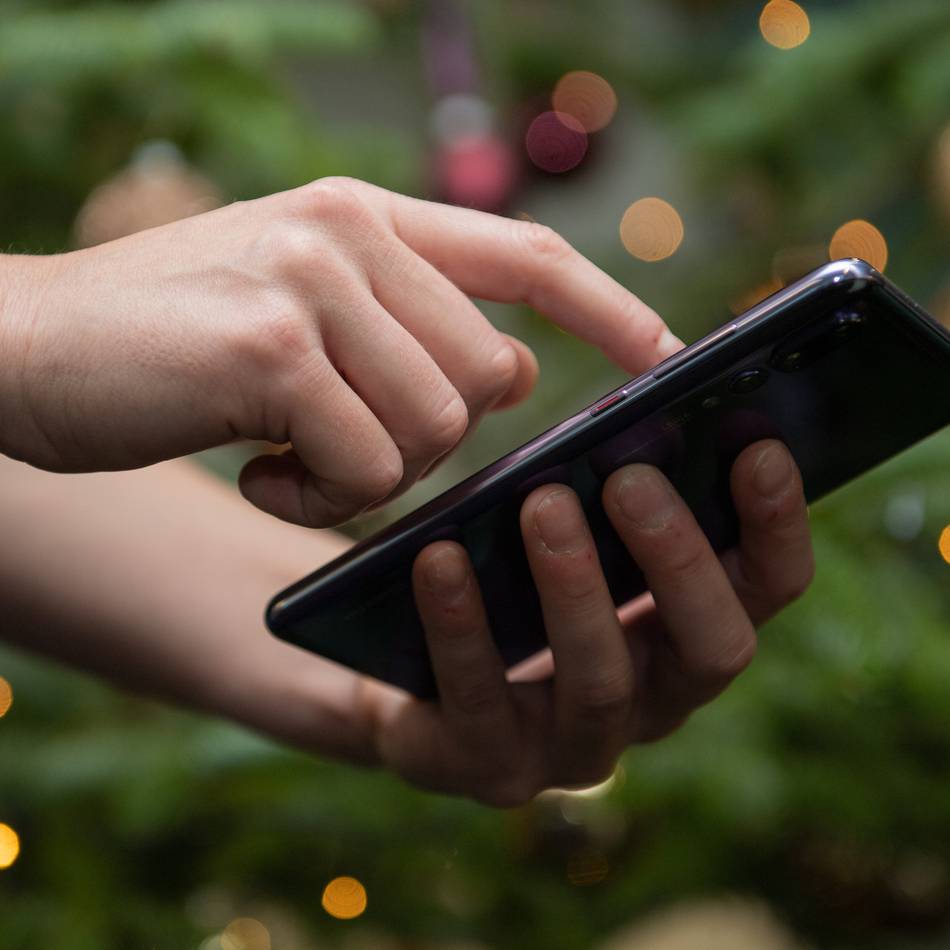 Tipps von der Medienexpertin aus Neuss: Das erste Smartphone fürs Kind – das sollten Eltern beachten