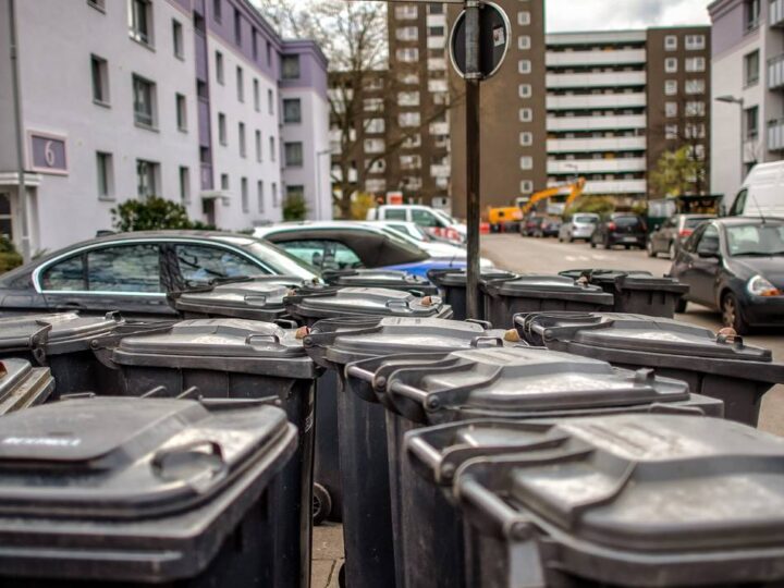 Müll wird teurer: Monheim senkt Gebühren für Abwasser und Straßenreinigung