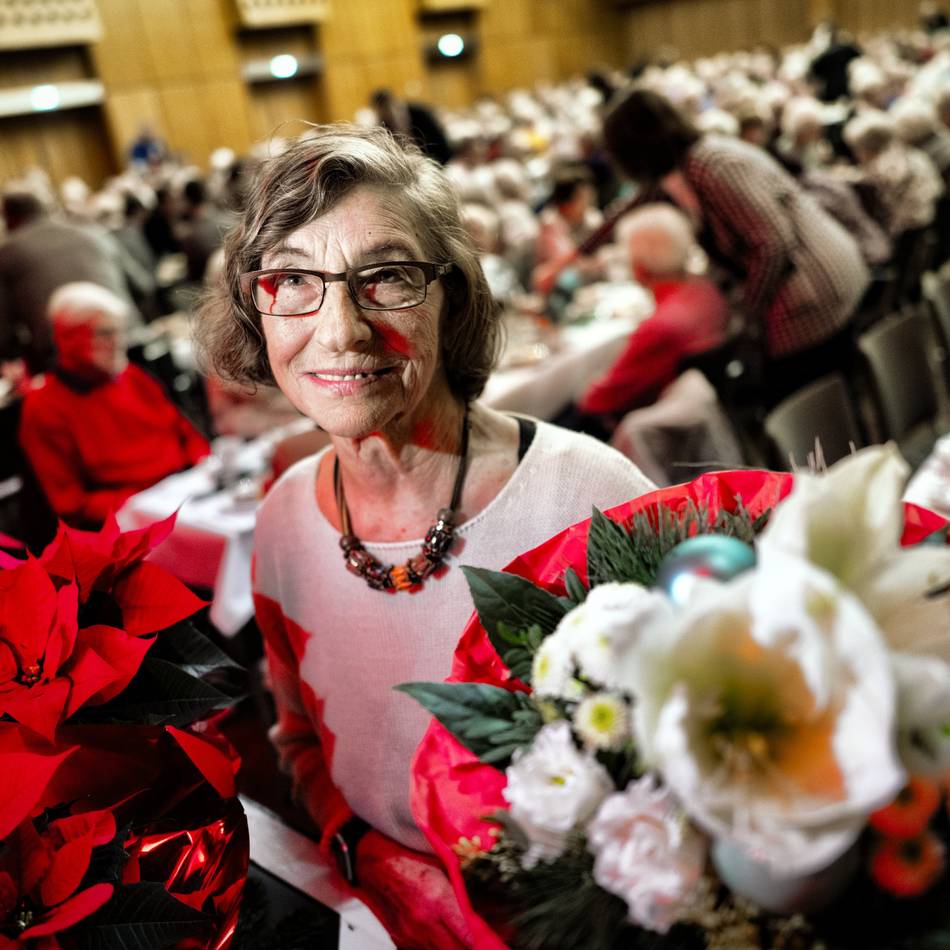 In der Stadthalle Langenfeld: Festliche Senioren-Weihnachtsfeier des DRK und der Stadtverwaltung