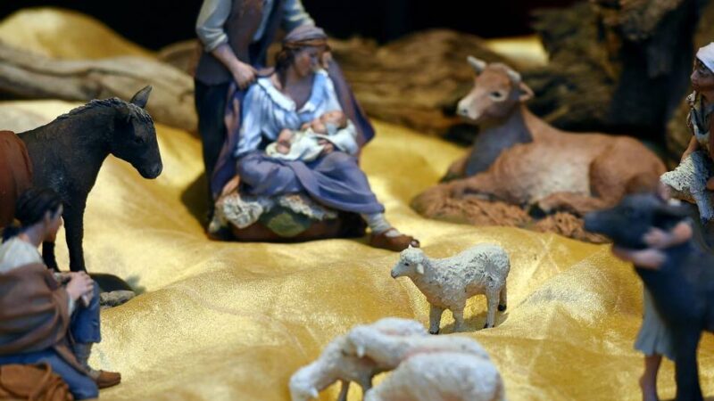 Weihnachtsstimmung in Hoisten: Private Krippen erzählen Geschichten