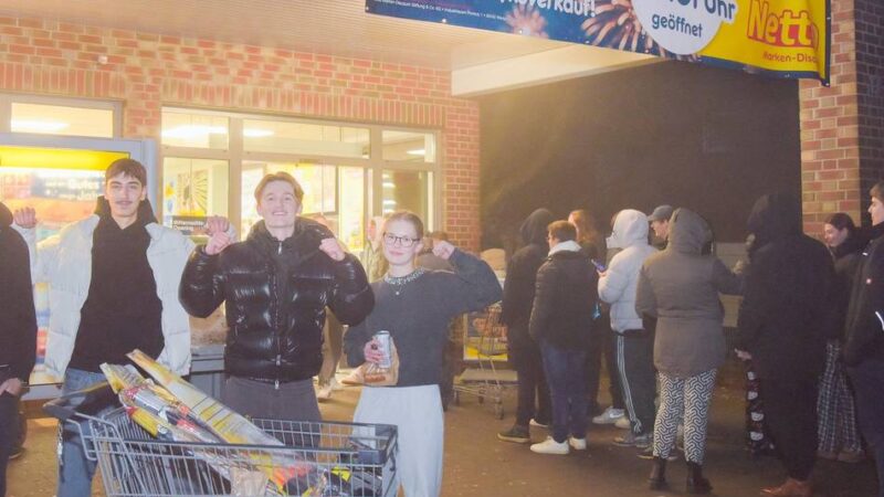 Drei Tage Ausnahmezustand: Mitternachts-Ansturm auf Feuerwerk in Kleve – „Wir sind die Ersten“