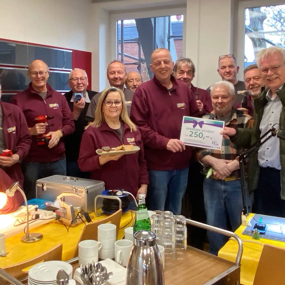 „Praktizierte Abfallvermeidung“: Spenden der KKA an die Repair-Cafés im Kreis Kleve