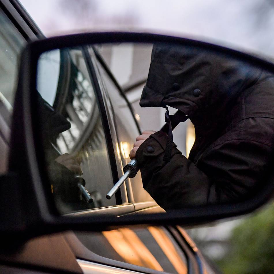 Erneut mehrere Straftaten: Die Serie geht weiter – wieder mehrere Autos in Geldern aufgebrochen