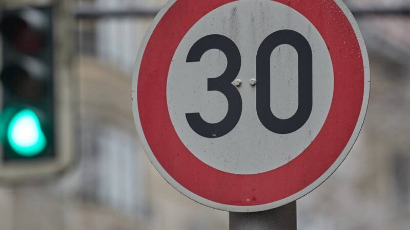 Nach tödlichem Unfall auf L 387: Brüggen bremst von 70 auf 30 Stundenkilometer