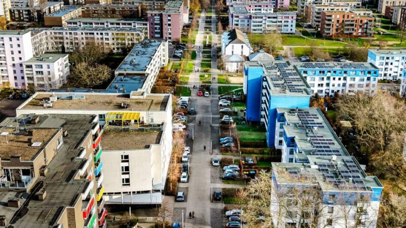 In Monheim: Stadtrat beendet umstrittenes Kunstprojekt „Blaues Band“