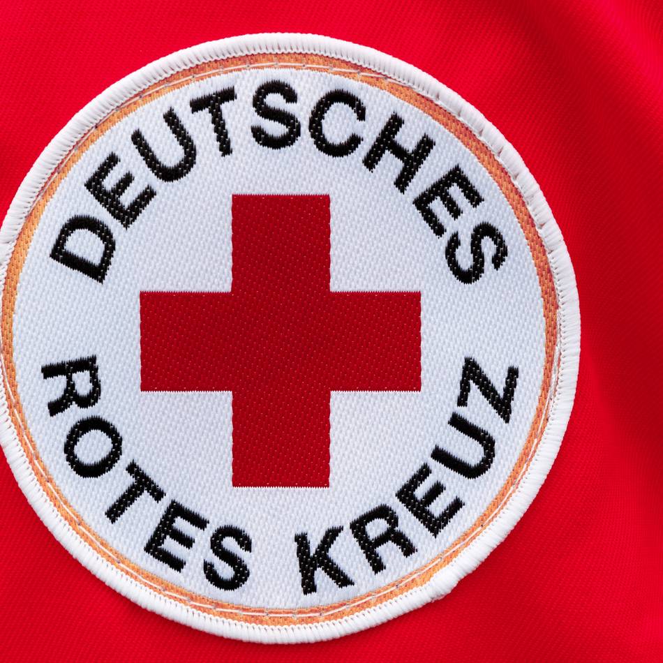 Seniorin in Radevormwald bestohlen: Diebin gibt sich als Rotkreuz-Mitarbeiterin aus