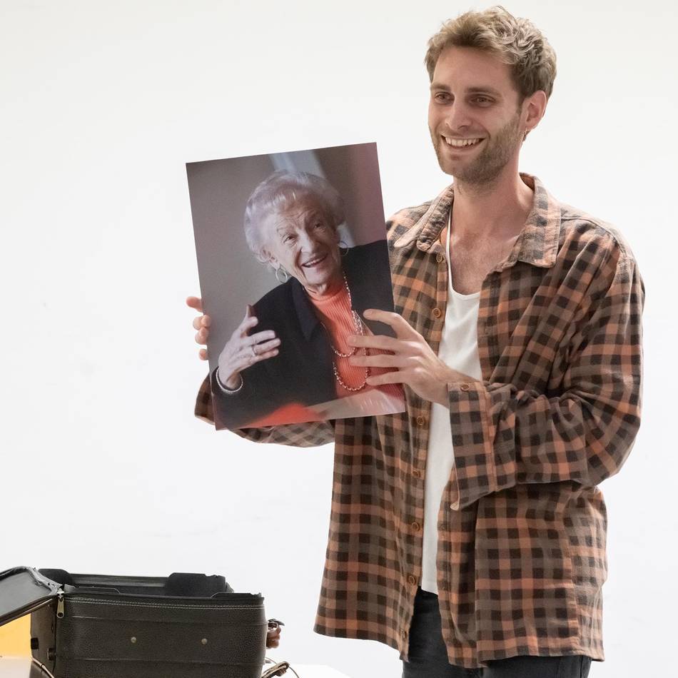 Ein Stück für die Schulen in Krefeld und Mönchengladbach: Wie geht es weiter, wenn die Überlebenden nicht mehr da sind?