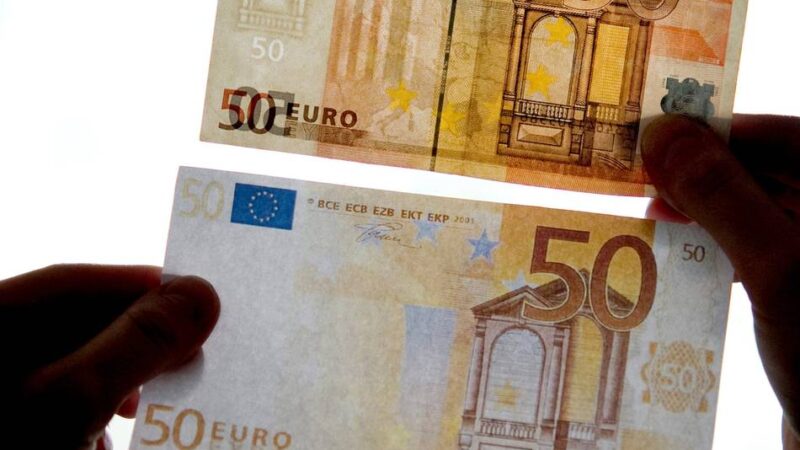 Vorfall in Willich: Gebrauchtes Handy mit Falschgeld bezahlt