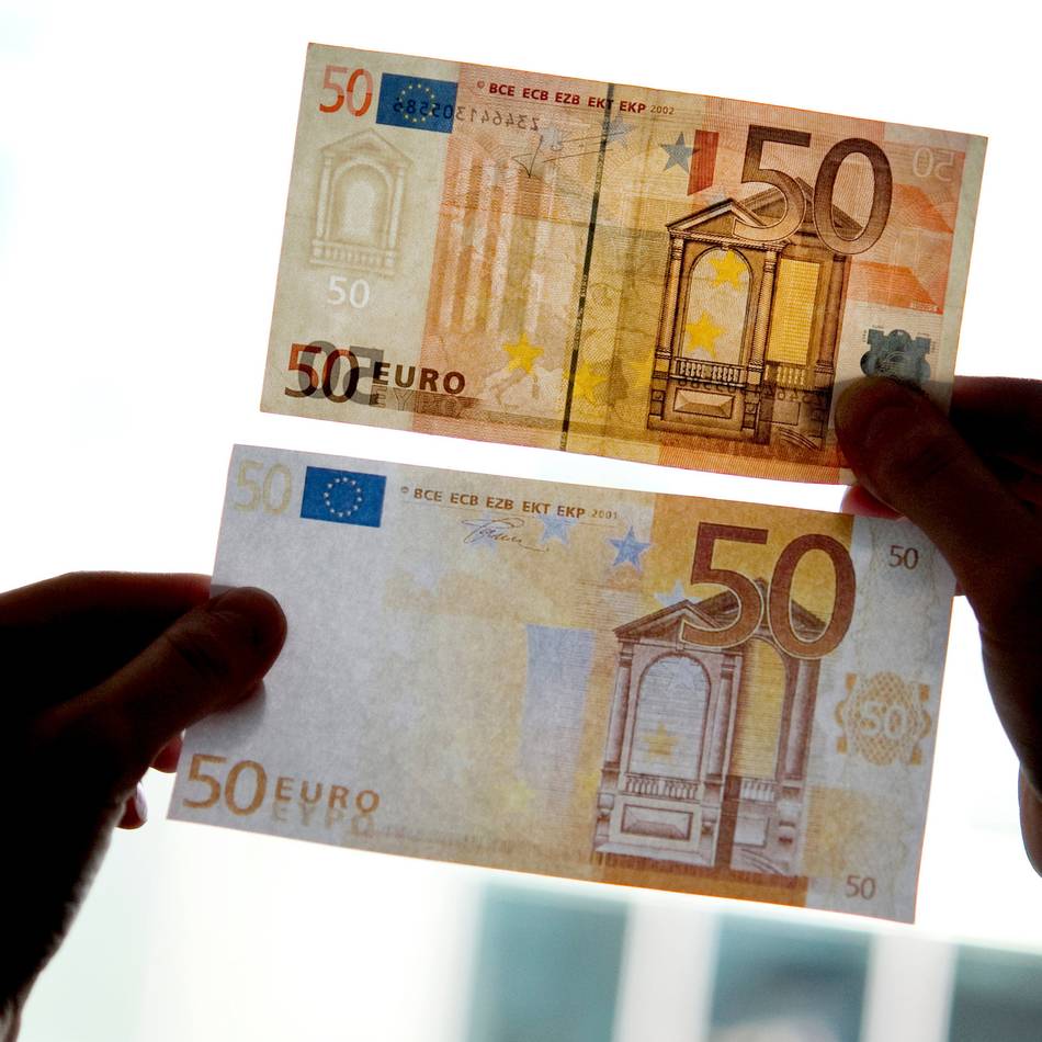 Vorfall in Willich: Gebrauchtes Handy mit Falschgeld bezahlt