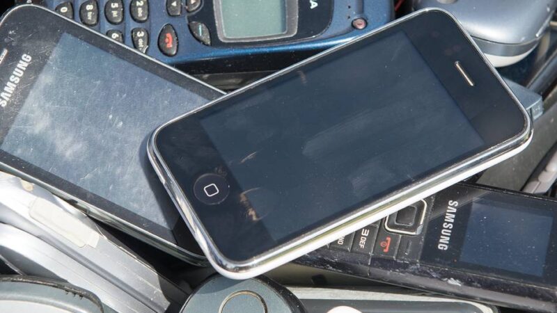 Bürgerbüro Heiligenhaus: Neuer Nutzen für alte Handys und Tablets