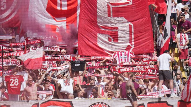 Die meistgelesenen Fortuna-Artikel, Platz zehn: Als Fortunas Fans in Kaiserslautern ein großes Verkehrschaos drohte
