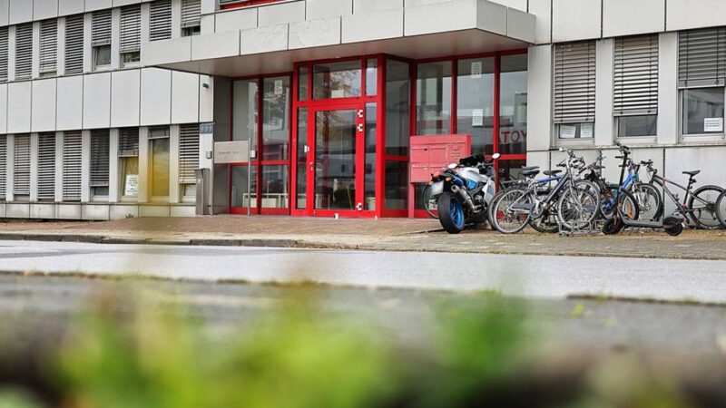 Gut 100 Bewohner mussten in Notquartiere: Feuer in der Flüchtlingsunterkunft Seibelstraße