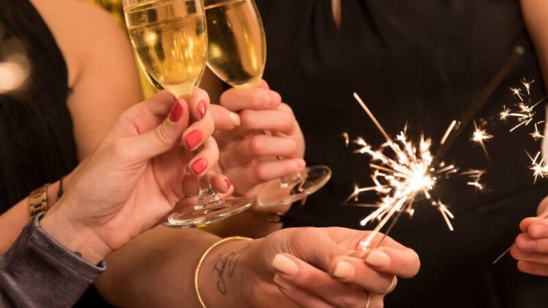 Restaurant, Party oder Konzert: Wo man in Neuss Silvester feiern kann
