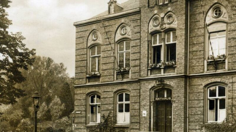 Geschichte in Grevenbroich: Vom Fräulein, das 50 Jahre lang die Uhr aufzog