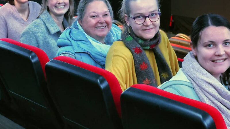 Weltspiegel-Kino Mettmann zeigt Informationsfilm: Sternsinger informieren sich über ihr Motto „Schule statt Fabrik“