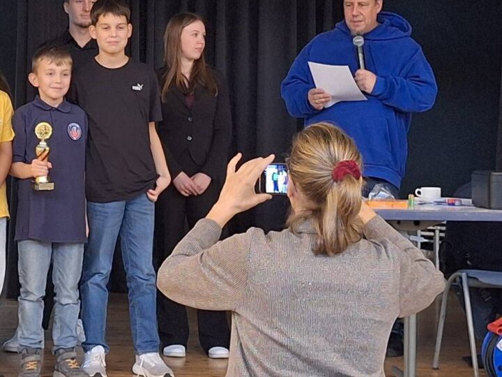 Schulschach im Kreis Kleve: Mehr als 200 Schüler spielten in Uedem Schach um die Kreismeisterschaft