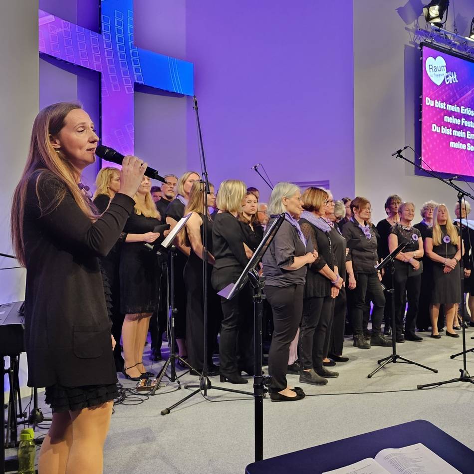 Freie evangelische Gemeinde: Weihnachtssingen und Theater mit der FeG in Uedem