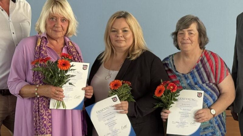 Schlichten in Betreuungseinrichtungen: Drei Ombudsfrauen helfen bei Pflege-Konflikten