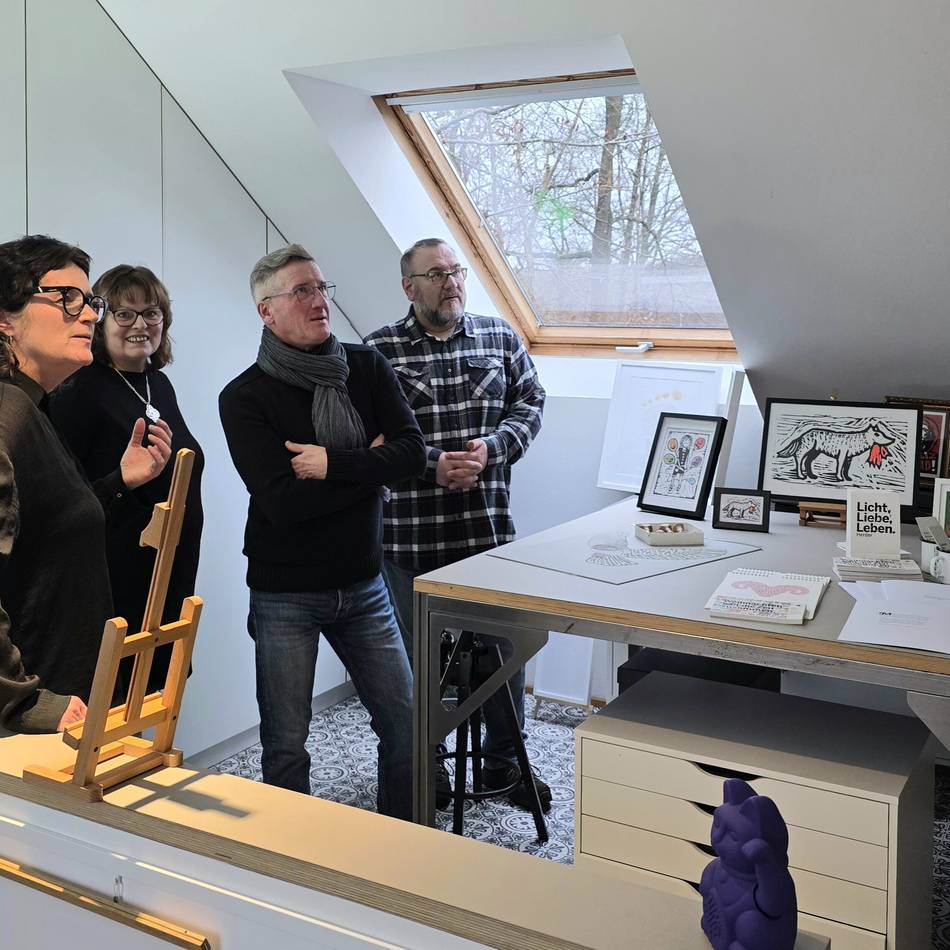 Ausstellung von Hückeswagener Grafikdesignerin: Offenes Atelier mit ausdrucksstarken Kunstwerken